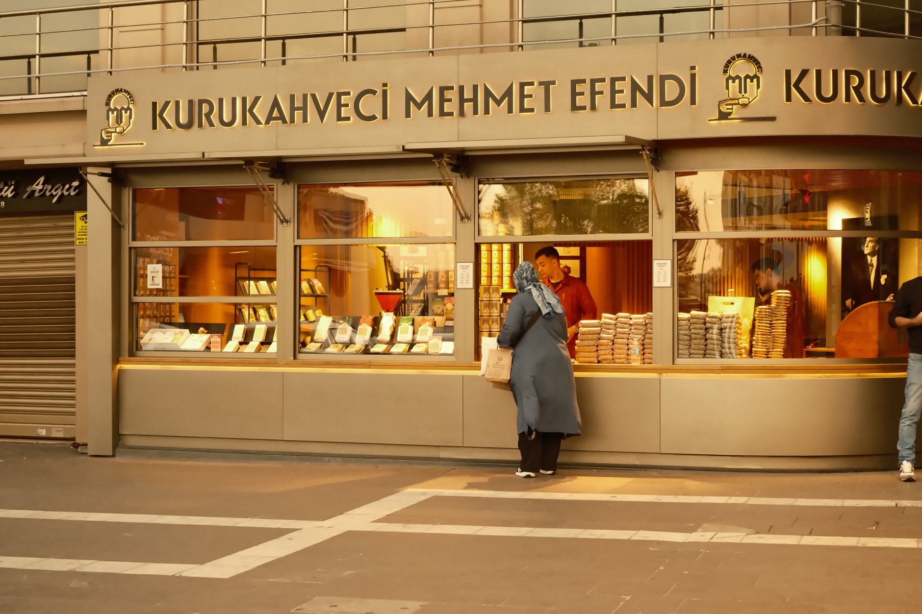 Dönmez Oto Lastik Jant Akü Servisi Yerel İşletme fotoğrafı 9